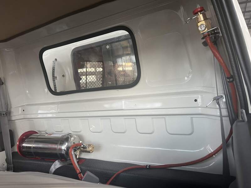 煤礦車輛配備全氟己酮自動滅火系統/裝置安裝完成效果圖